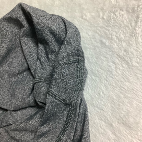 Lululemon Motionful 7/8 Tight 25" Heathered Black / Gray Size 6 Leggings - Picture 9 of 12